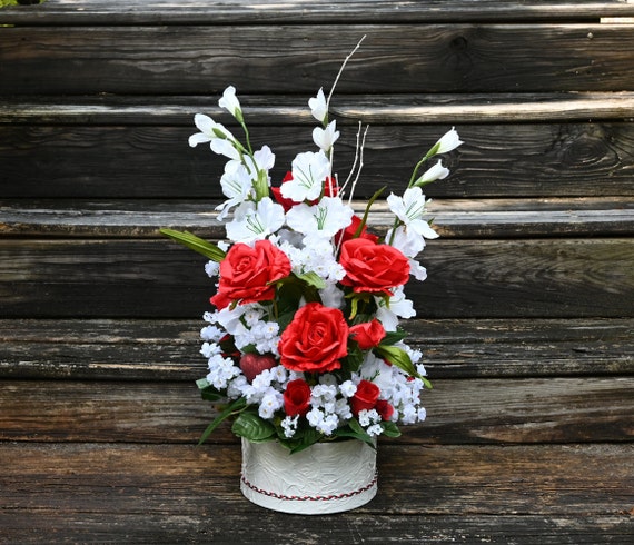 Red and white silk flowers deals