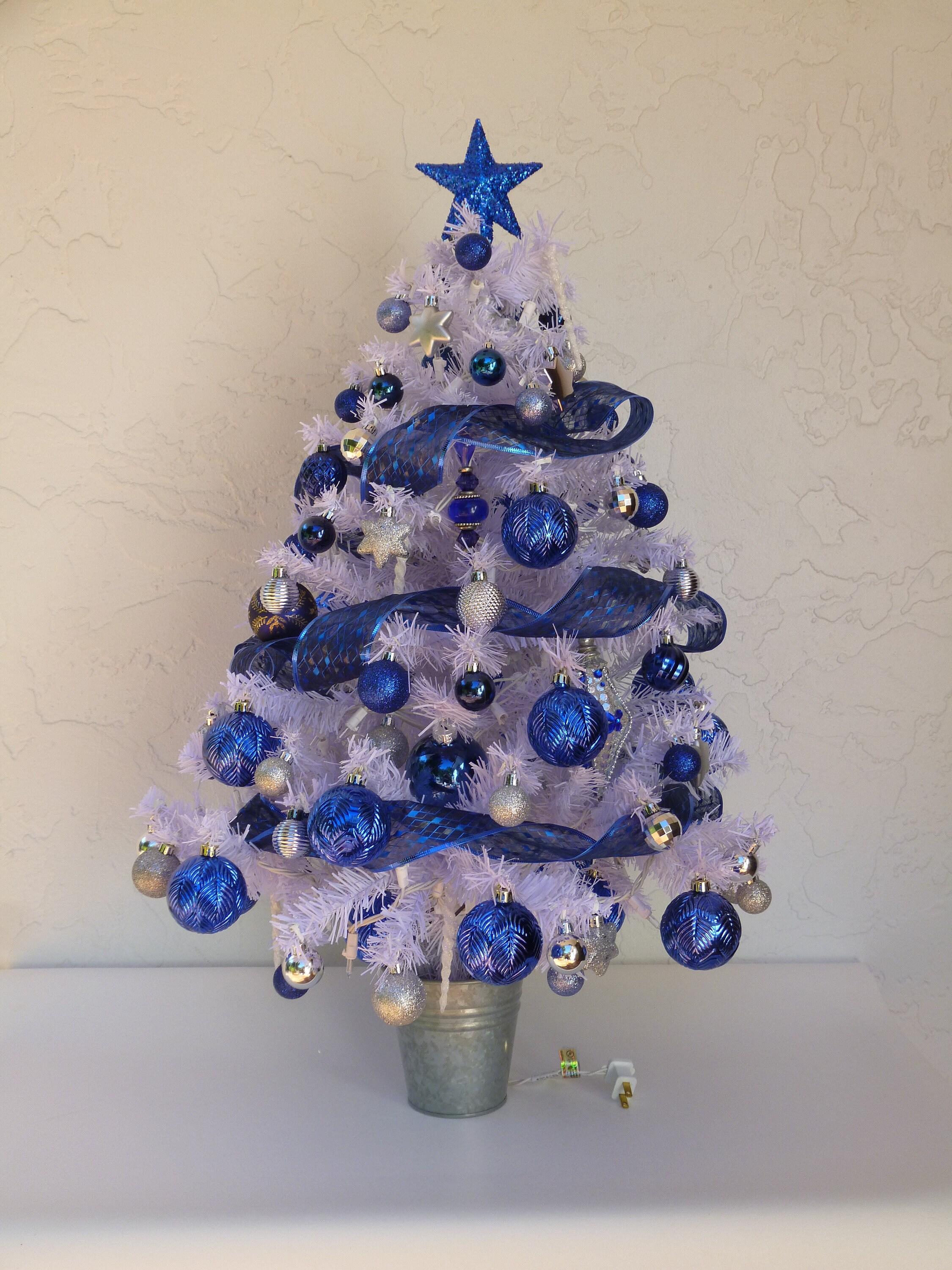 Hanukkah Tree, 3 Ft Plus Tall Fully Decorated, Christmas Tree, Winter