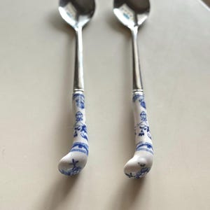 Vintage Blue Onion Salad Server Set - Sheffield England Stainless Steel & Porcelain Handles - 2 Piece Spoon Fork Set with Original Box