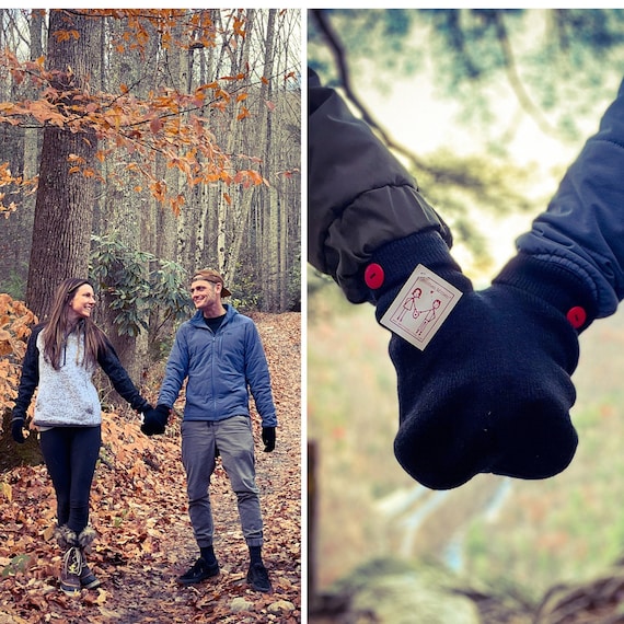 SMITTEN Handschuhe; Ein romantisches und lustiges Accessoire! Teilbare  Handschuhe fr Paare! Handschuhe und Smitten Card inklusive mit teilbarem  Fustling! - Etsy.de