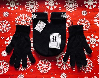 Snowflake Shareable Couples Glove; the Smitten Mitten.  Perfect Winter Wedding gift, Gloves and Smitten Card Included, One Size Fits All