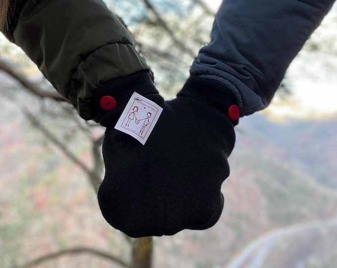 Romantic Mittens for Couples! The perfect Christmas, Engagement, Wedding, or Anniversary Present for Couples!  Free Shipping in the USA