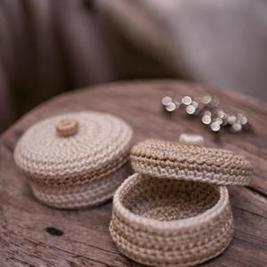 Schmuckschatulle Häkeln PDF Muster kleiner Aufbewahrungskorb Mit Deckel Foto Muster Badezimmer Organizer Kleine Schmuckschatulle Schmuck Organizer Geschenkbox
