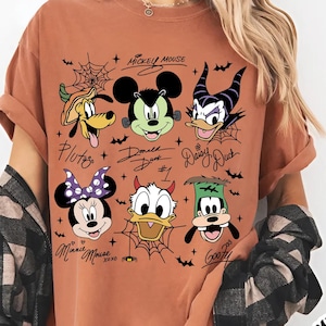 Mickey and Friends Halloween Comfort Colors T-shirt, Disneyland Halloween Party 2025, Mickey&#39;s Not So Scary, Family Halloween Trip Shirt