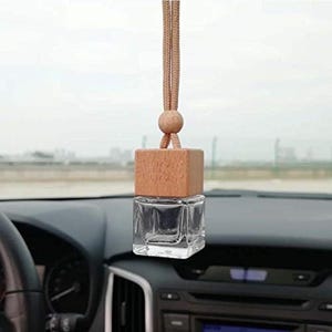 Essential oil car freshener