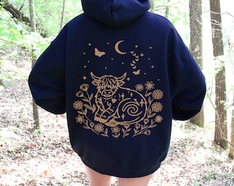 Highland Cow Cottagecore Celestial-hoodie, koeienhoodie, cottagecore-hoody, natuursweater, print op achterkant, trui of hoodie met rits