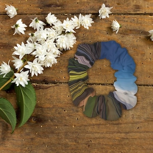 Boho Earth Tone Scrunchie – Minimalist Fabric Hair Accessory for Women & Teens