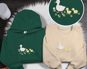 Besticktes Mama Duck Sweatshirt, niedlicher Gans Hoodie, minimalistisches Tier Shirt, gemütlicher Rundhalsausschnitt für Entenliebhaber