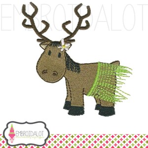 Reindeer machine embroidery design. Super cute hula deer embroidery, something for the hotter climates! Tropical embroidery for Christmas.