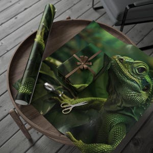 Lizard Gift Wrap Roll, Eco-Friendly Wrapping Paper for Birthdays, Holidays, Baby Showers, Greenery Design, Reptile Theme Gift Wrap