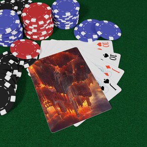 Inferno Citadel-speelkaarten - Fiery Fortress-kaartspel, kaarten Dark Fantasy Art, Epic Poker-set, cadeau voor fantasyfans en gamers, pokeravond