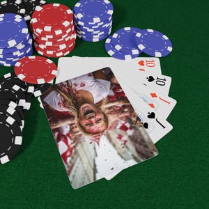 Naipes Denmark Celebrations: Baraja personalizada para una noche de juegos, regalo divertido para jugadores, artículos esenciales para una noche de casino, para amantes de los juegos de cartas, cumpleaños