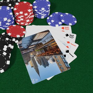 Baralho de pôquer no terraço - Noite de jogos clássicos, diversão em cassino, jogos de cartas, presente para jogadores, itens essenciais para a noite de pôquer, presente de inauguração
