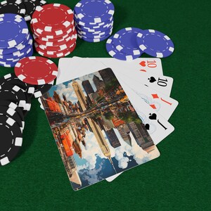 Jeu de cartes à jouer New York Poker, indispensables pour une soirée de jeux amusante, cadeau unique pour les joueurs, décoration cool de salle de poker, parfait pour une pendaison de crémaillère