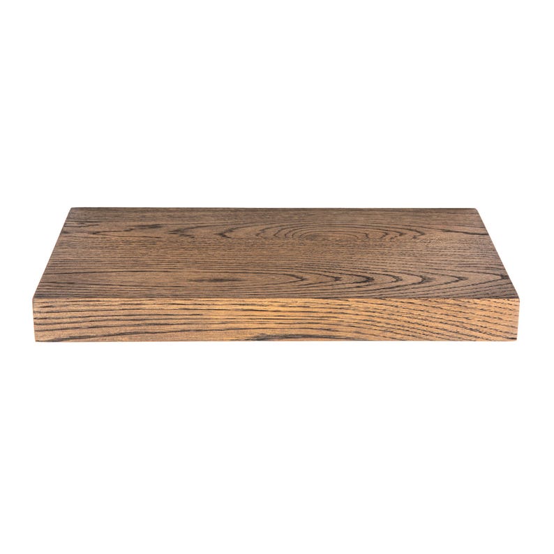 Puede incluir: Una estanter&iacute;a rectangular de madera con un patr&oacute;n de vetas naturales. La estanter&iacute;a es de color marr&oacute;n c&aacute;lido con l&iacute;neas de vetas marr&oacute;n m&aacute;s oscuras. Los bordes son limpios y cuadrados, y la estanter&iacute;a parece estar hecha de madera maciza.