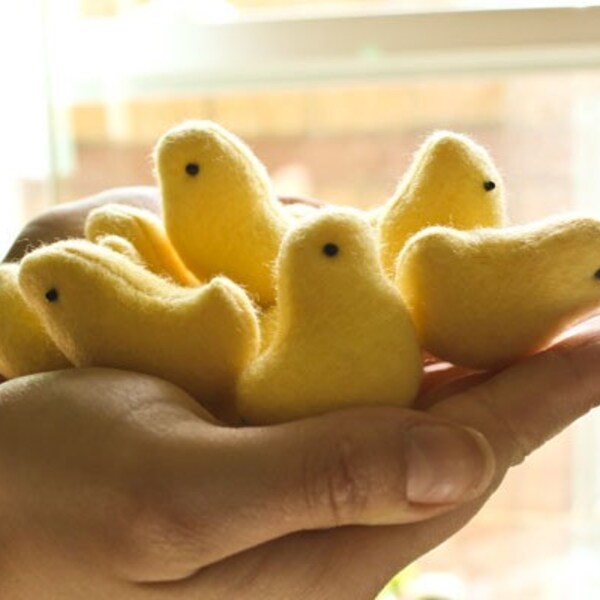 The Mini Duckling Duckie - Tiny Plush Toy Friend