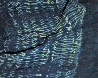 Indigoblauwe lichtgele georgette