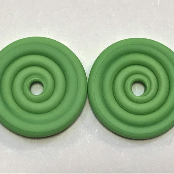 Green grasshopper, 15mm range, Tom's handmade lampwork opaque satin (etched) frosted 2 disc spacer/drop set, 1 pair 94021-2