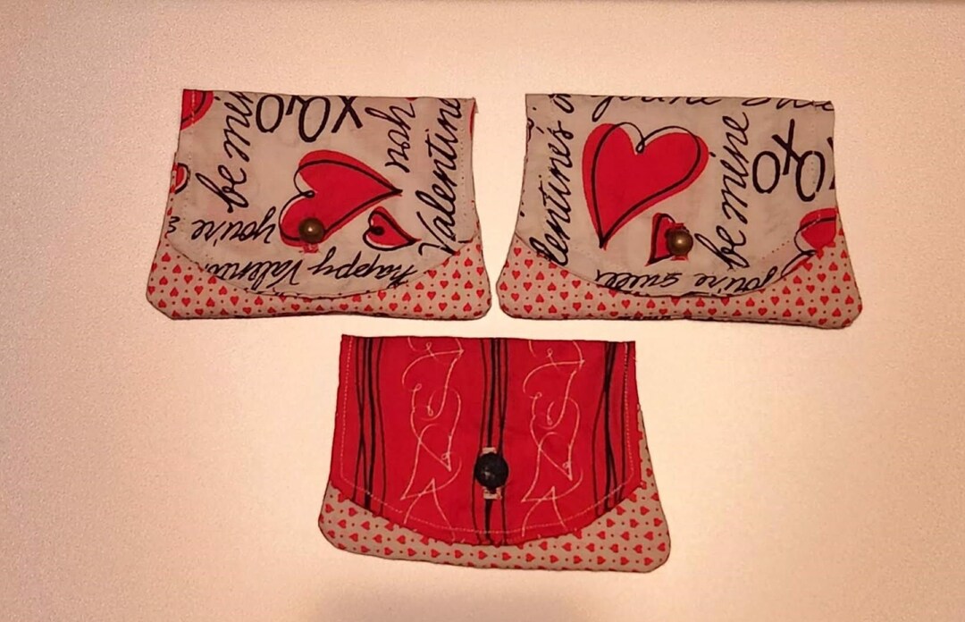 Valentines Gift】Red Heart Shape Mini Pouch Coins Purse・Cushion Touches -  Shop TAT Coin Purses - Pinkoi