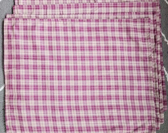 Homemade Set of 4 placemats Purple /Maroon Hingham Plaid, Style is Picnic/Country/Rustic