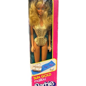 Vintage 1983 Sun Gold Malibu Barbie #1067|Open Box