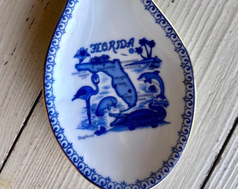 Florida Souvenir Spoon Rest - Florida Souvenir - Souvenir Spoon Holder - Cobalt Blue and White Spoon Holder - Kitchen Spoon Rest - Souvenir