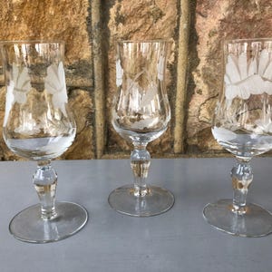 Etched Crystal Stemmed Glasses - Vintage Crystal Barware - Vintage Crystal - Vintage Wine Glasses - Stemware - Mid Century Glassware