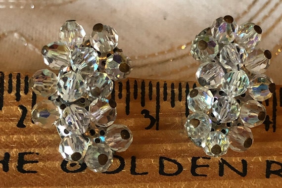 Mid-Century Crystal Clip Earrings - Vintage Cryst… - image 4