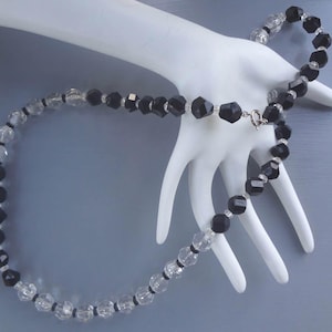 Black and Clear Bead Necklace - Vintage Beads - Vintage Necklace - Vintage Jewelry - Vintage Costume Jewelry -Beads -Bead Necklace -Necklace