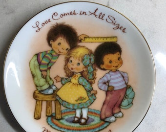 El AMOR viene en todos los tamaños Plato del Día de la Madre -Vintage Avon Placa coleccionable - Plato del Día de la Madre -El amor viene en todos los tamaños -Avon -Día de la Madre