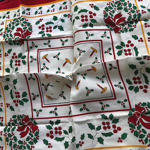 Vintage Christmas Handkerchief - Cotton Handkerchief - Christmas Hankie - Made in USA - Vintage Hankie - Christmas Accessory - Handkerchief