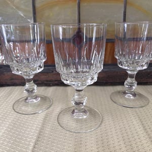 Elegant Glassware - Vintage Stemmed Barware - Vintage Stemmed Tableware - Vintage Glassware - Stemmed Bar Glasses - Stemmed Water Glasses