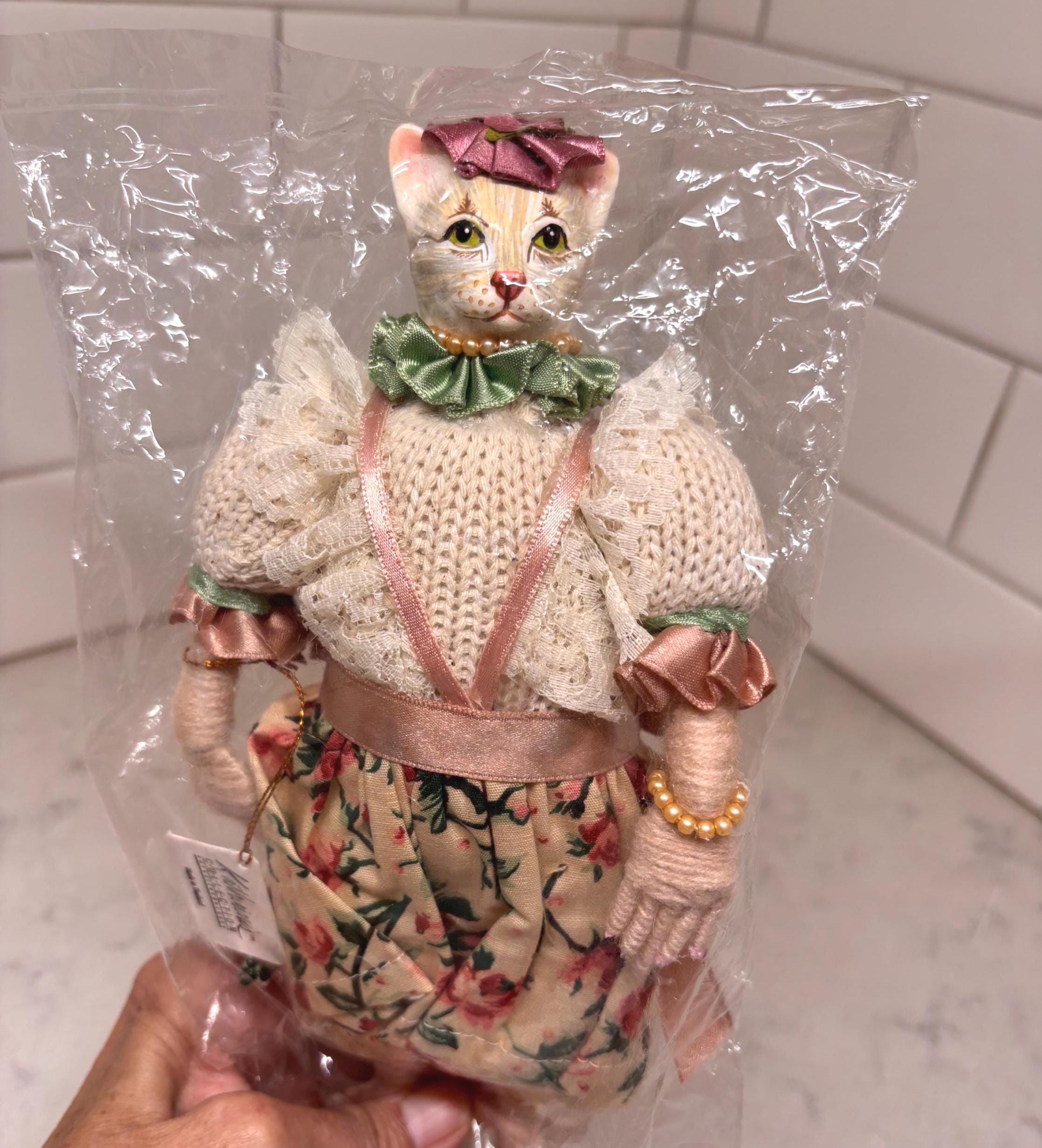 Victorian Cat Doll - Katherine's Collection, Wayne Kleski Design