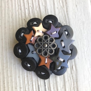 Button Pin - Handmade Button Pin - Vintage Button Pin - Novelty Pin - Button Jewelry - Star Pin - Novelty Jewelry - Handmade Jewelry