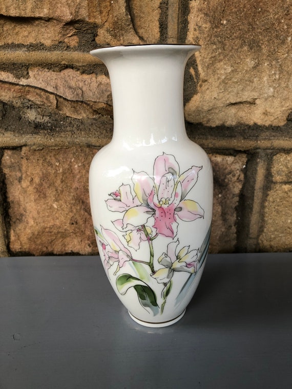 Floral Asian Vase - Vintage Vase - Asian Home Decor - Price Floral Asian Vase - Vintage Vase - Asian Home Decor - Price