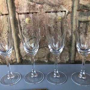 Vintage Lead Crystal Champagne Flutes – French Cristal d'Arques, Gold Star Stemware, Set of 4