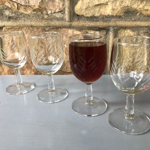 Etched Stemware - Etched Barware - Stemmed Wine Glasses -Vintage Barware -Vintage Stemware -Etched Wine Glasses -Cocktail Glasses -Glassware