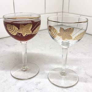 Gold Trimmed Stemware - Vintage Stemmed Glasses - Cordial Glasses - Vintage Barware - Gold Leaf Motif Stemware - Aperitif Glasses - Barware