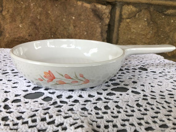 Vintage Corning Ware Skillet – Peach Blossom, Waffle Bottom, 7 Inch