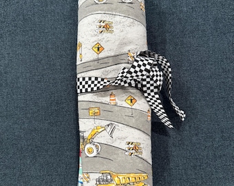 Roll up car play mat