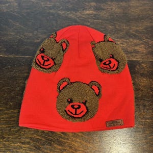 Hipster Beanie Teddy Bären Patch Taupe|Bär Mütze | Wintermütze |Strick Beanie | Beanie für Erwachsene,Patchwork Handgemacht Mütze.