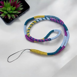 Cell phone chain | Cell phone strap | Purple-pink | Handmade | Cell phone neck strap | Universal strap for all smartphones | Iphone | Samsung Galaxy