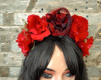 Rose Flower Crown Red Rose Headpiece Rose Flower Headband Crown of Roses Boho Rose Flower Crown Red Rose Hairpiece Maternity Gown Photo Prop