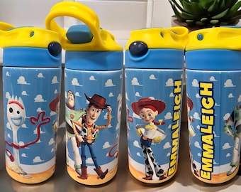 Botella de agua personalizada con tapa abatible de Toy Story, Woody y sus amigos, vaso para niños de 12 oz.