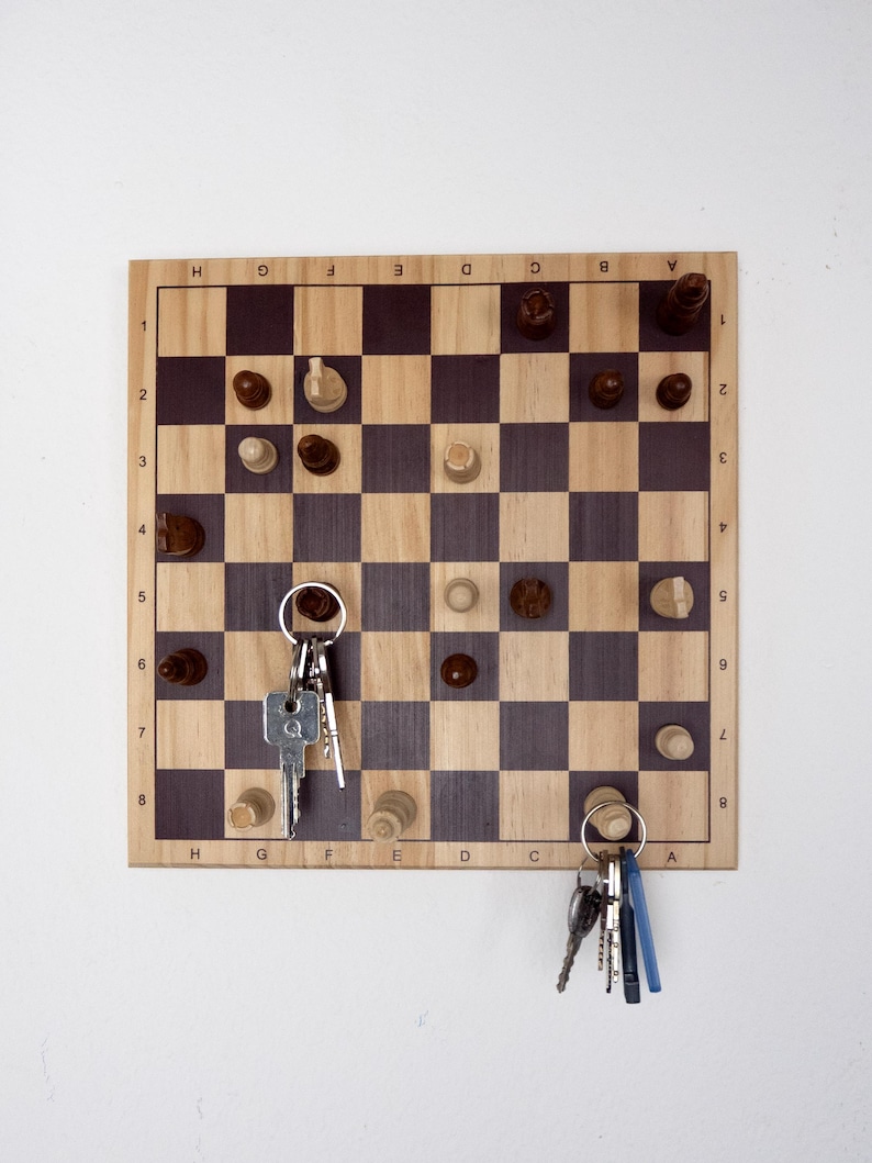 Wooden key holder, key holder, key board, chessboard gift, chessboard, wall decoration, wooden key board, wall decoration, DIY wood image 2