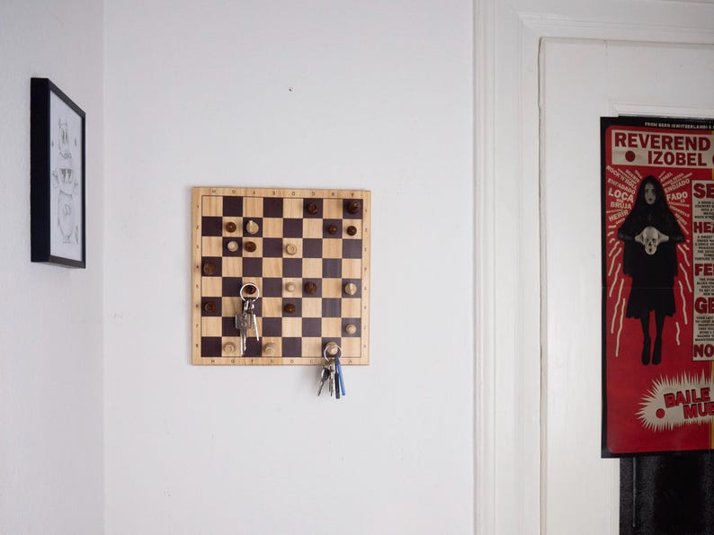 Wooden key holder, key holder, key board, chessboard gift, chessboard, wall decoration, wooden key board, wall decoration, DIY wood image 11