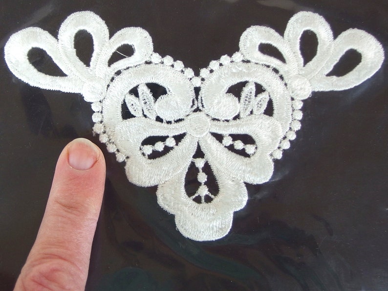 Vintage White Venice Lace Applique Heart Destash Venise Trim