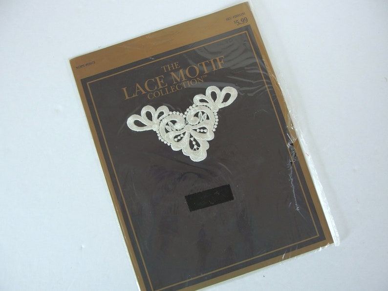 Vintage White Venice Lace Applique Heart Destash Venise Trim