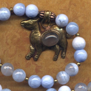Vintage Statement Tibetan Deer Pendant Necklace, Unique Nepal Necklace, Huge Tibet Necklace, Rose Quartz Blue Agate, Nepal Jewelry Bild 1