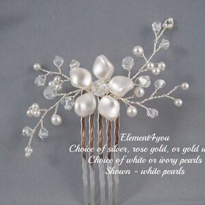 Bridal Hair Comb | White Pearl & Crystal Flower Comb | Ivory Flower Hairpiece | Wedding Hair Accessory | Delicate Hair Piece for Bride